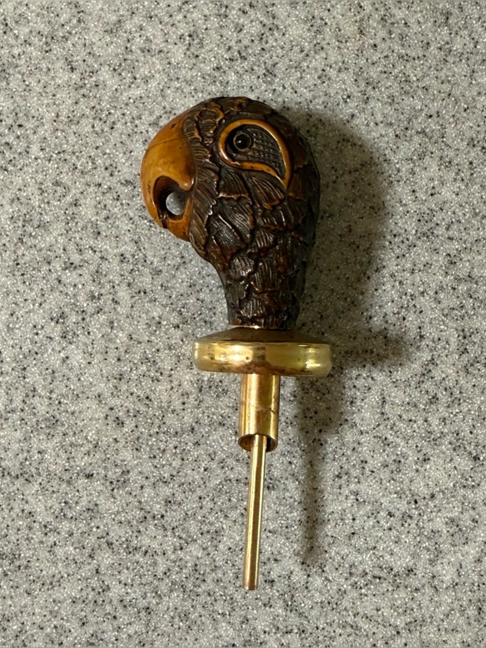 Vintage  Bottle Stopper Parakeet parrot Carved Head Resin Glass Eye brass
